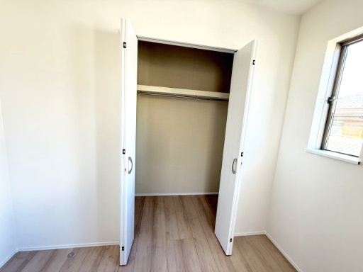 堺市美原区黒山　新築一戸建ての収納