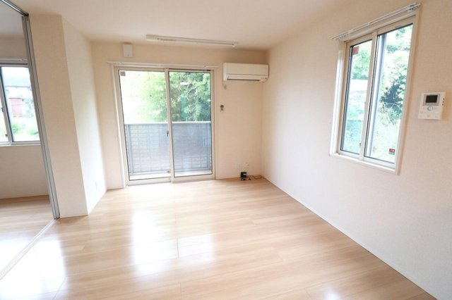 シーリーコートの居間・リビング|リビング（エアコン付き）