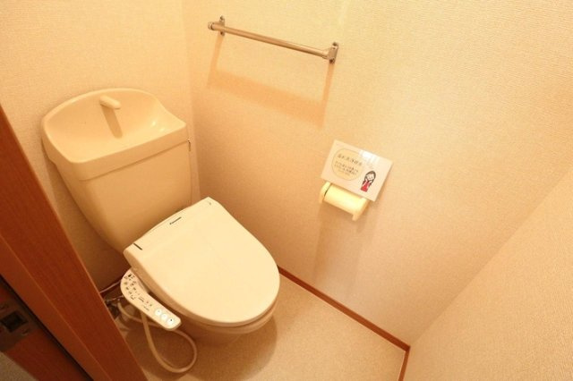 タウン・コート槐（ＫＡＩ）のトイレ|温水洗浄暖房便座