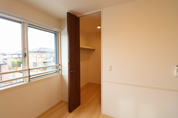 PalⅡの収納|ウォークインクローゼット