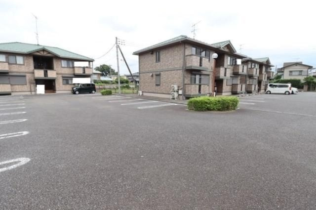 アムール・ソフィア Ⅰ・Ⅱの駐車場|駐車場