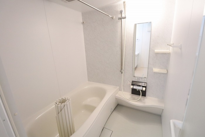 Lupo(ﾙﾎﾟ)の浴室|浴室（追い焚き機能付き）