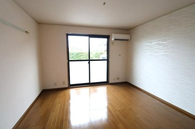 フローラルＣの居間・リビング