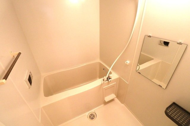 ボナール Ｂの浴室|浴室（追い焚き機能付き）