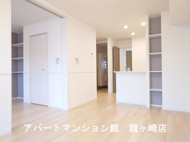 ウエスト　Ｂの内装