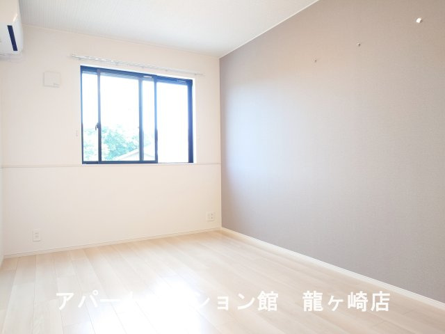 ウエスト　Ｂの寝室