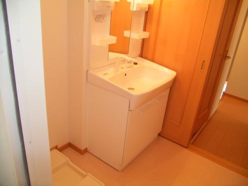 ルヴェ・デュ・ソレイユⅡＡの独立洗面台|洗面所