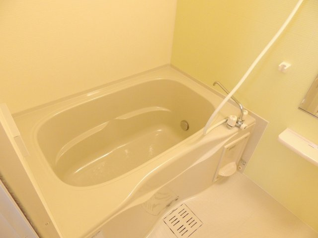 シャン　ドゥ　フルール　Ｃの浴室|バス