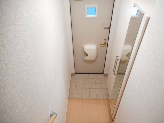 エムズ　サニーガーデンⅡの玄関|玄関