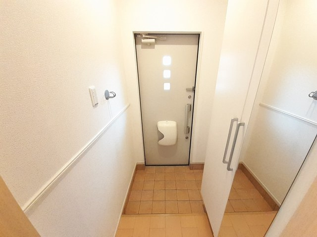 クレスト・ココ　Ａの玄関|玄関