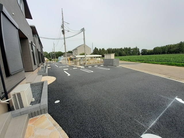 スイレンティ　１の駐車場|駐車場