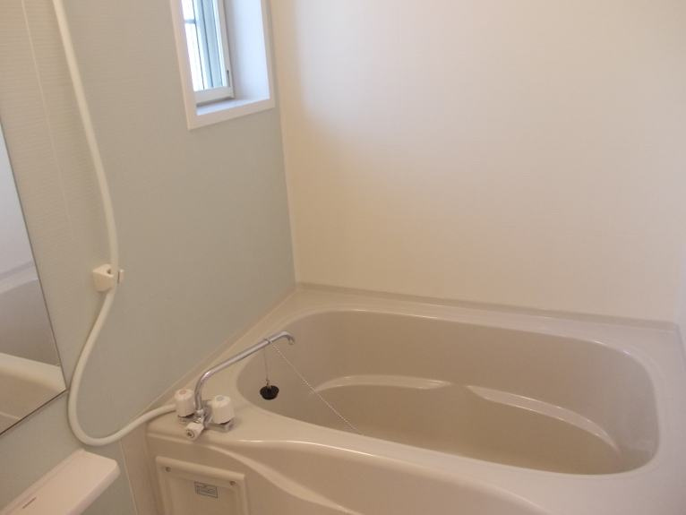 ベルフォ－レ　Ⅰの浴室|バス