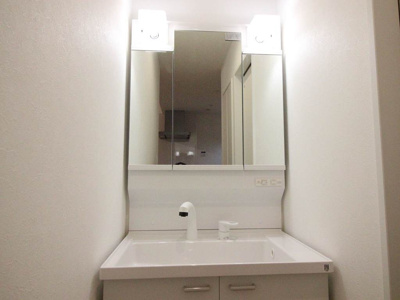 【独立洗面台】 | ELLE＿Village　B棟