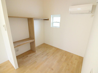 【洋室】 | ELLE＿Village　B棟