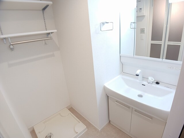 ヒカルサ土浦神立イーストⅠの独立洗面台