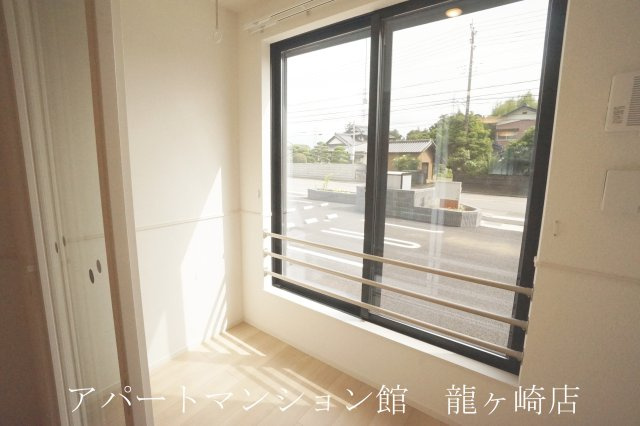 ラ・メゾン土浦Ⅰのバルコニー|サンルーム