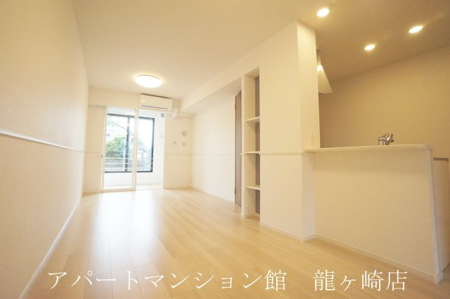 ラ・メゾン土浦Ⅰの居間・リビング|居室・リビング