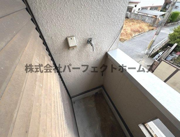 伊加賀緑町戸建　賃貸のバルコニー|開放的で明るい空間を演出してくれるバルコニーです