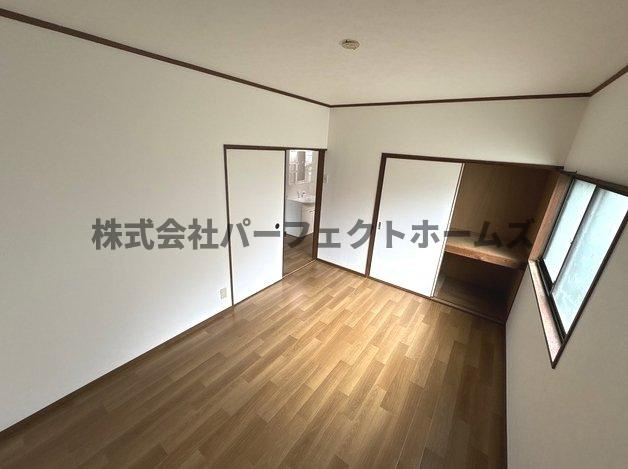 伊加賀緑町戸建　賃貸の収納|こまごまとしたものを収納できそうですね