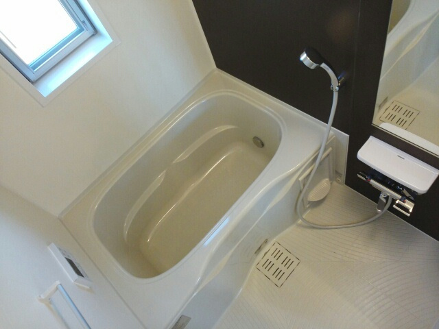 アバンツァートの浴室|バス