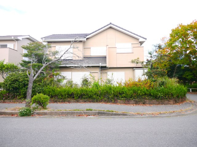 茂原市緑ヶ丘4　中古戸建の外観|５LDK  スーパーせんどう徒歩約7分  都市ガス上下水 閑静な緑ヶ丘分譲地内