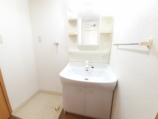 ジョワイユー・ファミーユの独立洗面台|洗面所