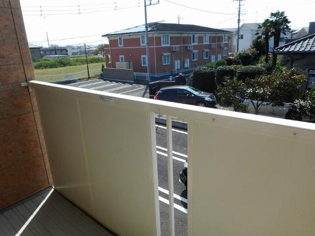 ジョワイユー・ファミーユのバルコニー|バルコニー