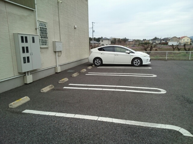 アルエットＢの駐車場|駐車場