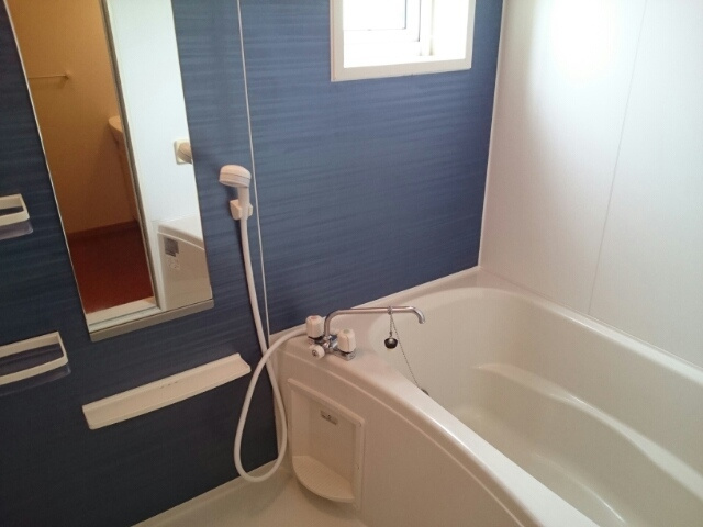 スプリング・フラワーの浴室|バス