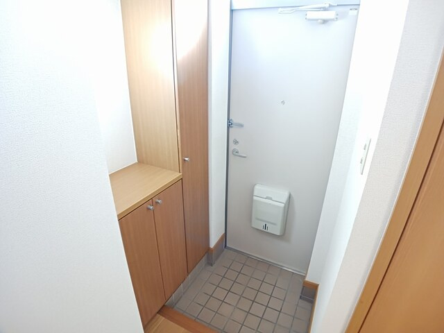 サン・ヒルズ永国Ａの玄関|玄関