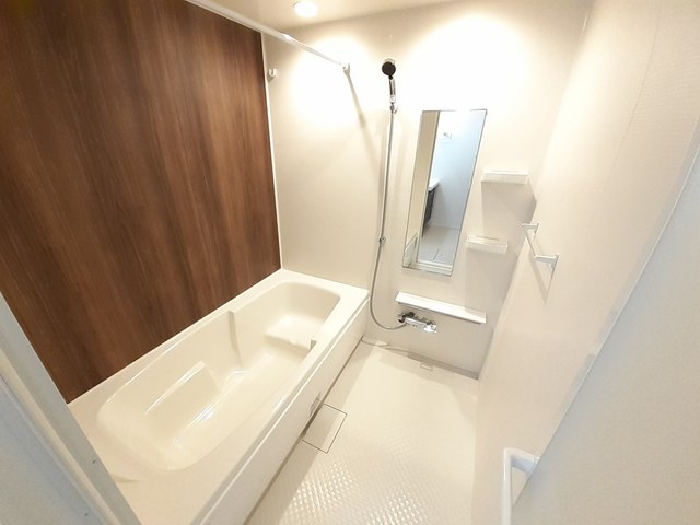 ガーデンハウス　しらゆりⅠの浴室|バス