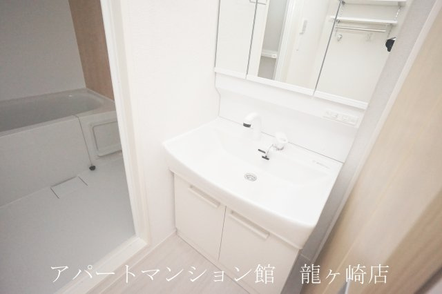 シャトー・バロンＶの独立洗面台|その他