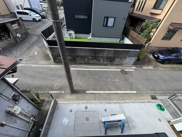 三郷市早稲田５丁目新築戸建【丹後小学校：4分】の展望|リビング前バルコニーより道路側眺望