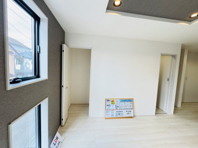 【収納】 | 三郷市早稲田５丁目新築戸建【丹後小学校：4分】 | リビング収納スペース