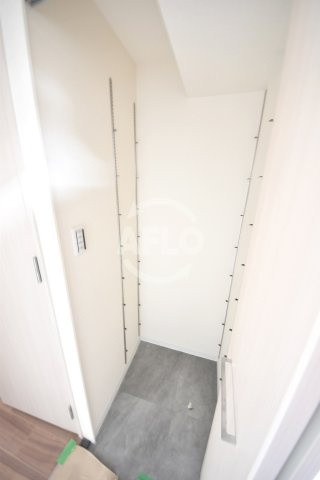 ララプレイス大阪新町ヴェレの玄関|ララプレイス大阪新町ヴェレ　広い下駄箱