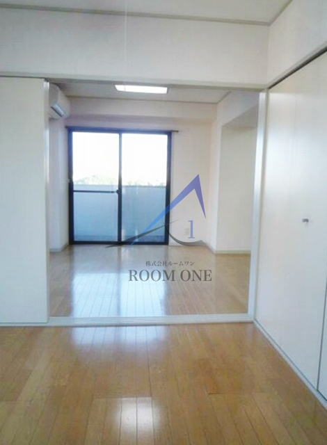 フラットワセダの居間・リビング|洋室のお部屋です。