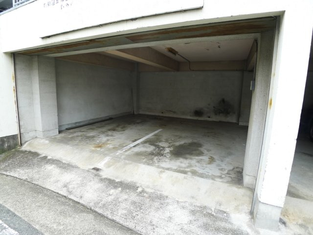 福禄荘の駐車場