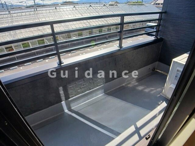 【バルコニー】 | エヴァグリーンヴィラⅠ