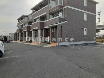 【駐車場】 | ガーデンコートCMK