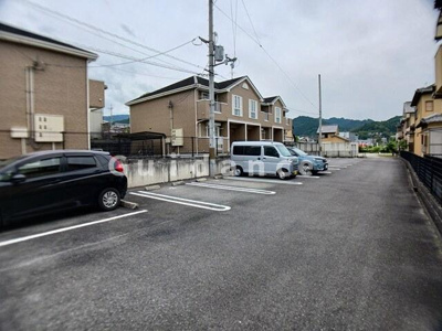 【駐車場】 | メゾンズタカマツA