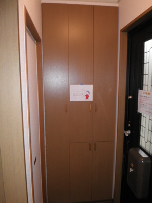 【玄関】 | ヴィラージュA