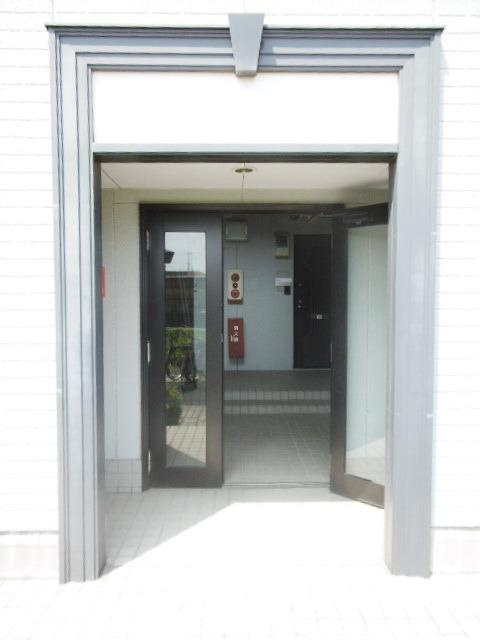 ストークヴィラAのエントランス