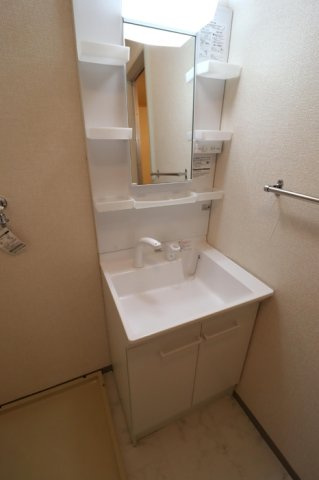 ストークヴィラAの洗面所