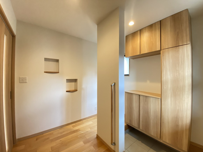 【玄関】 | 中央区国府本町