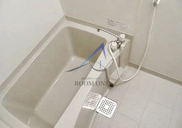 ラ・ファミーユの浴室|お風呂です。