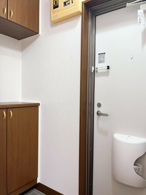 佐藤ハイツの玄関