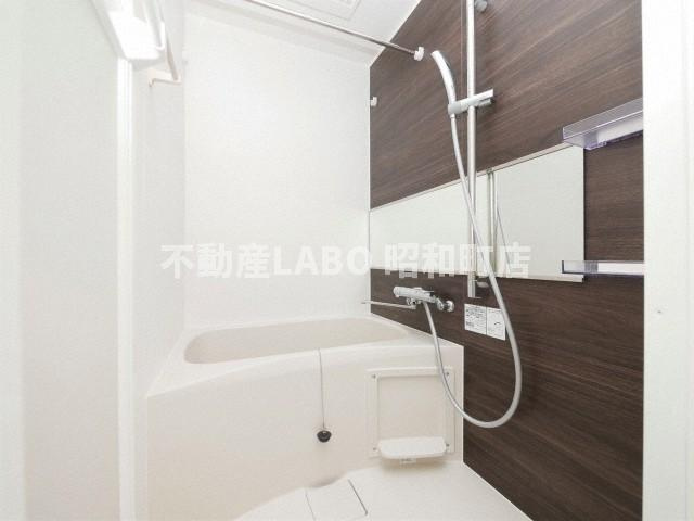 レオンコンフォート天王寺東の浴室