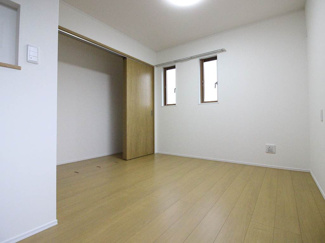 【洋室】 | ELLE＿Village　C棟