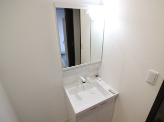 【独立洗面台】 | ELLE＿Village　C棟