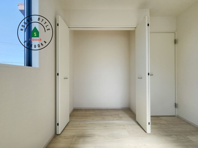 福岡市南区鶴田3丁目第4-1棟（1号棟）　の内観：施工例|収納には困りません。